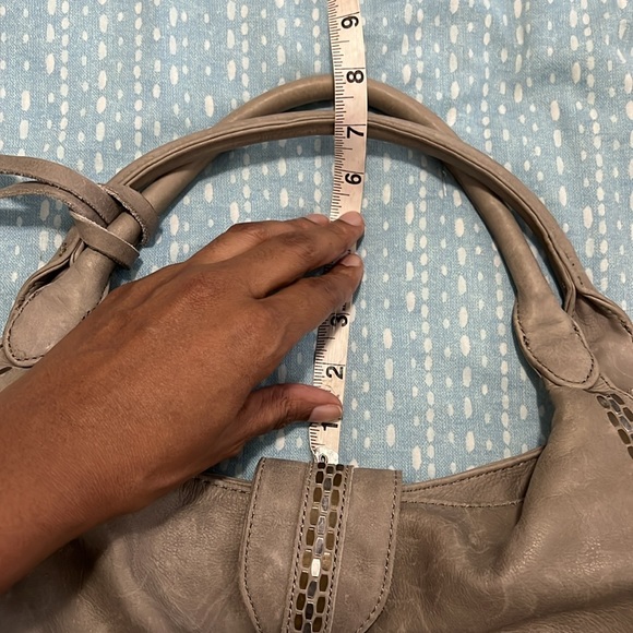 Lucky Brand Large Leather Shoulder Bag - Picture 15 of 15